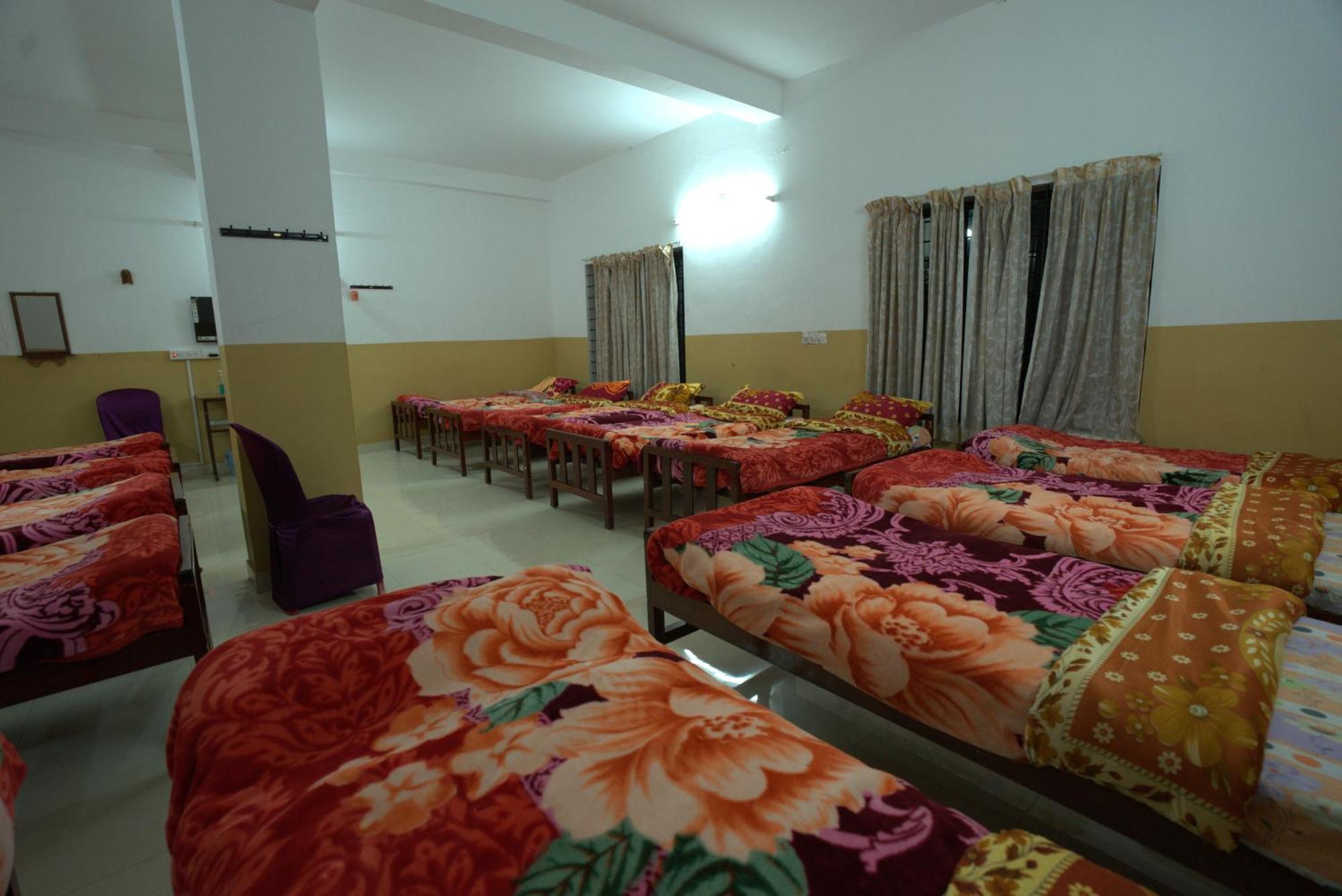 Ac Mist Hotel Munnar Exterior photo