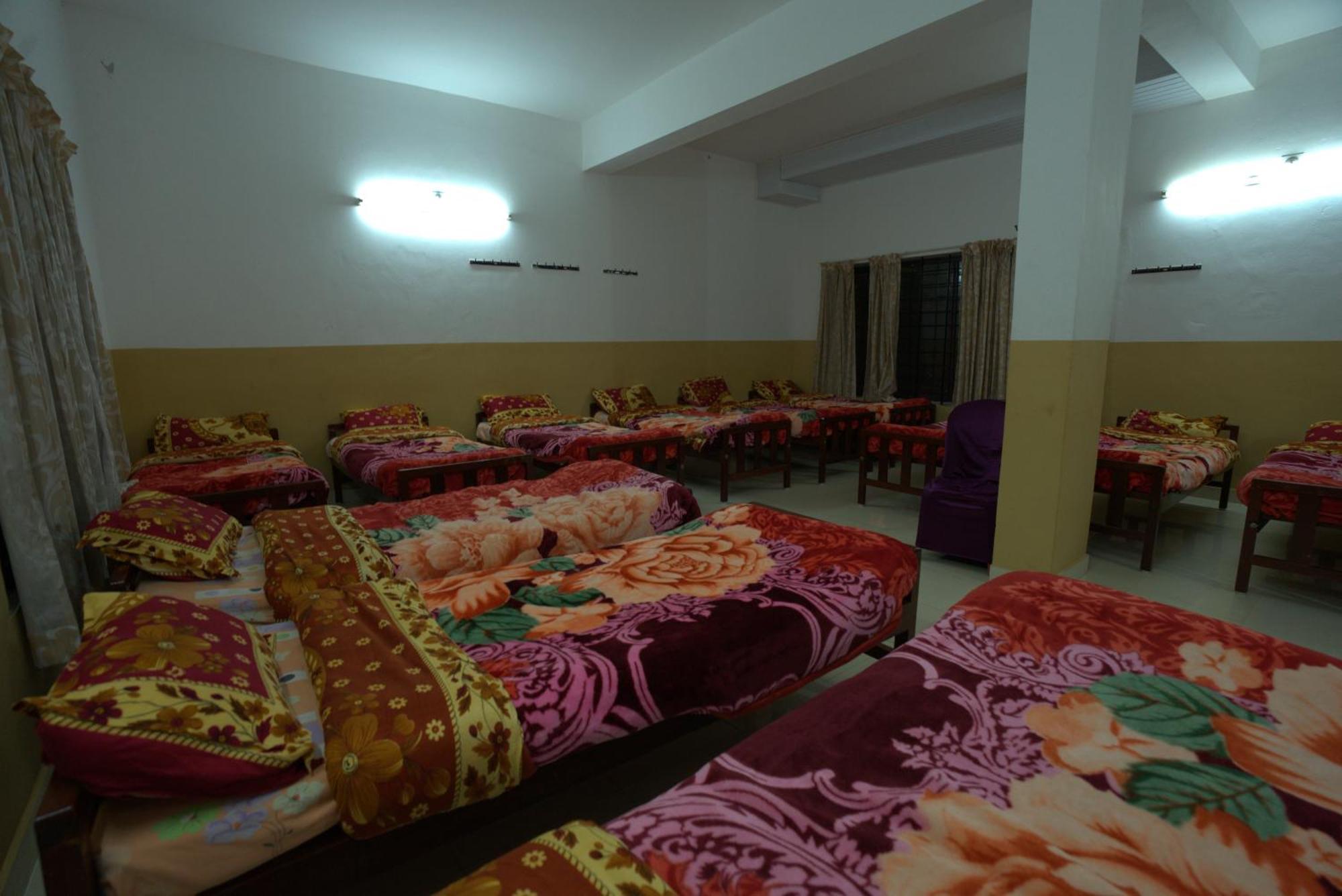 Ac Mist Hotel Munnar Exterior photo