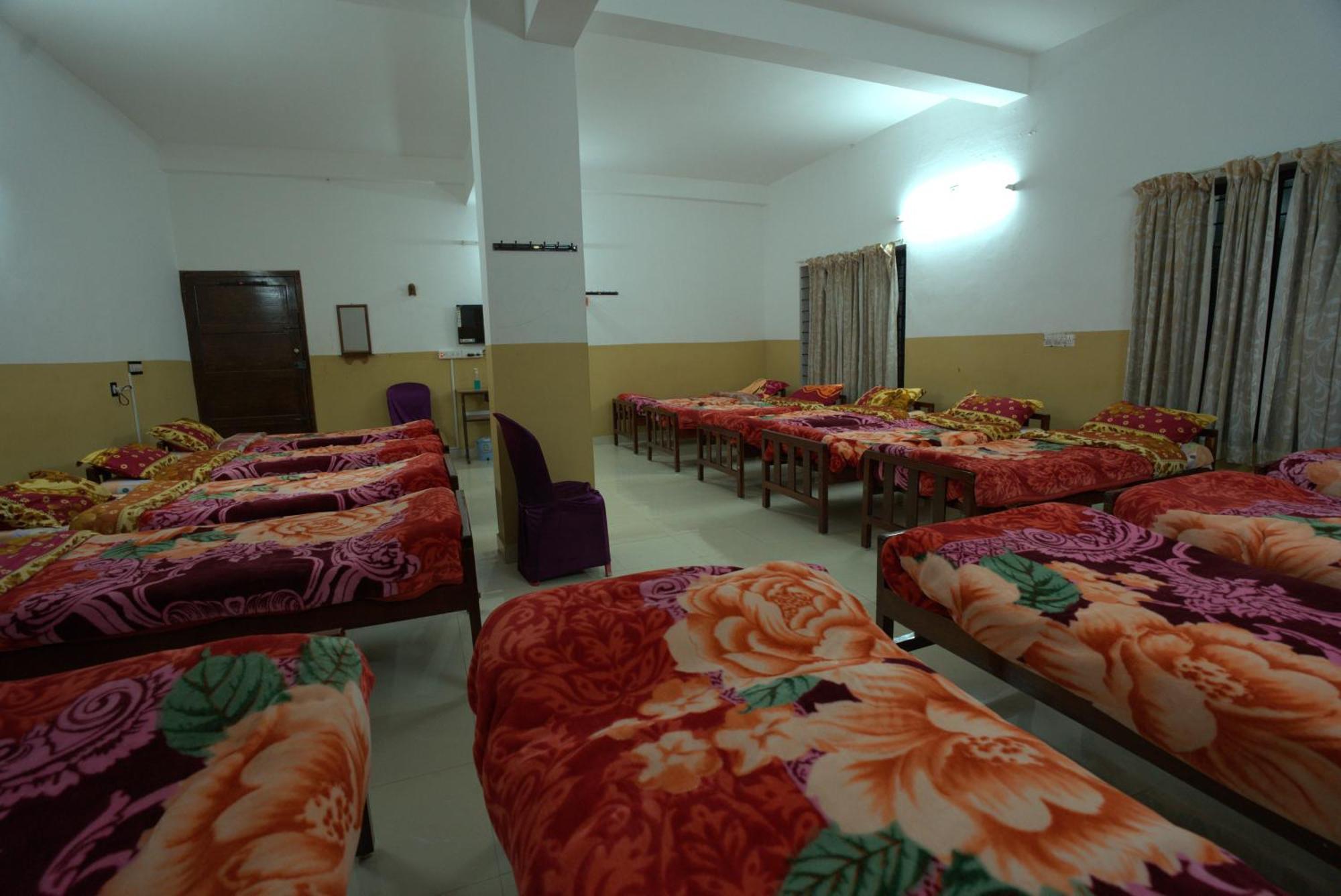 Ac Mist Hotel Munnar Exterior photo